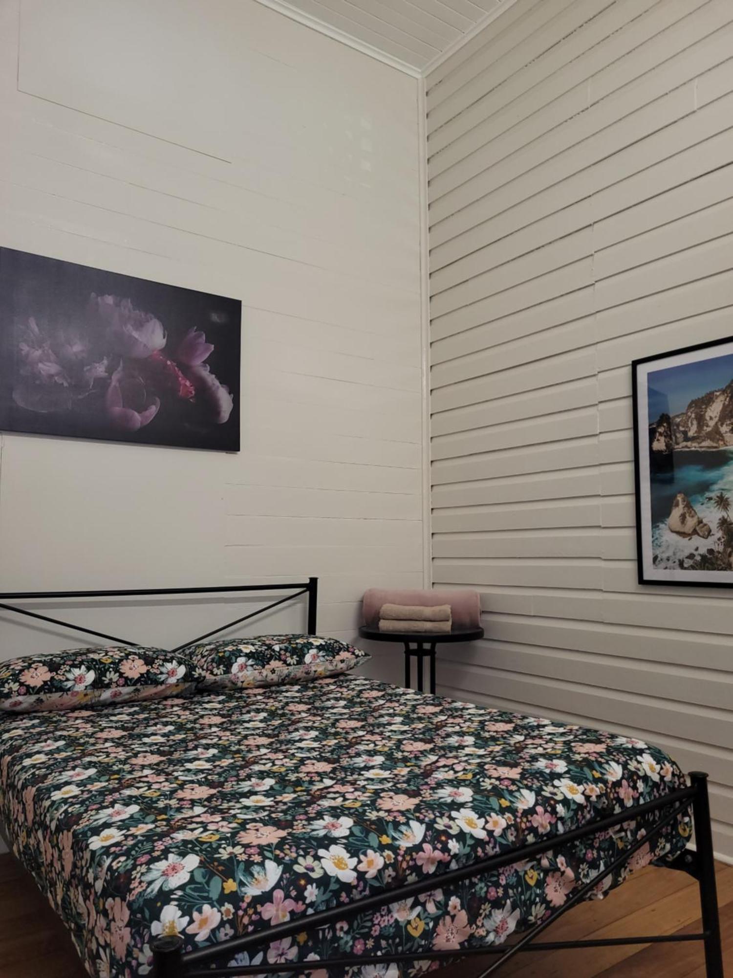Travellers Paradise Cairns Luaran gambar A bedroom at the hotel