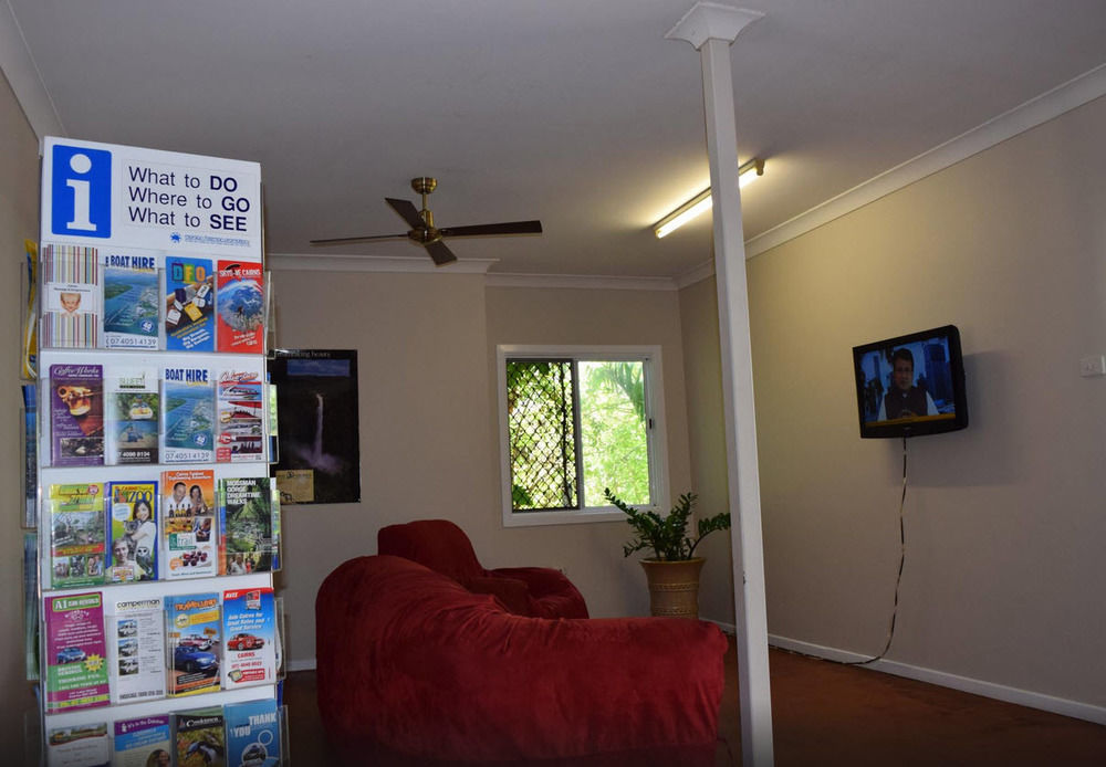 Travellers Paradise Cairns Luaran gambar The lobby of the station